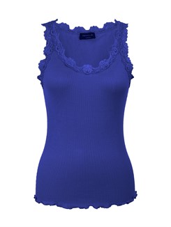 Rosemunde ikoniske Babette silketop med blonder - Very blue